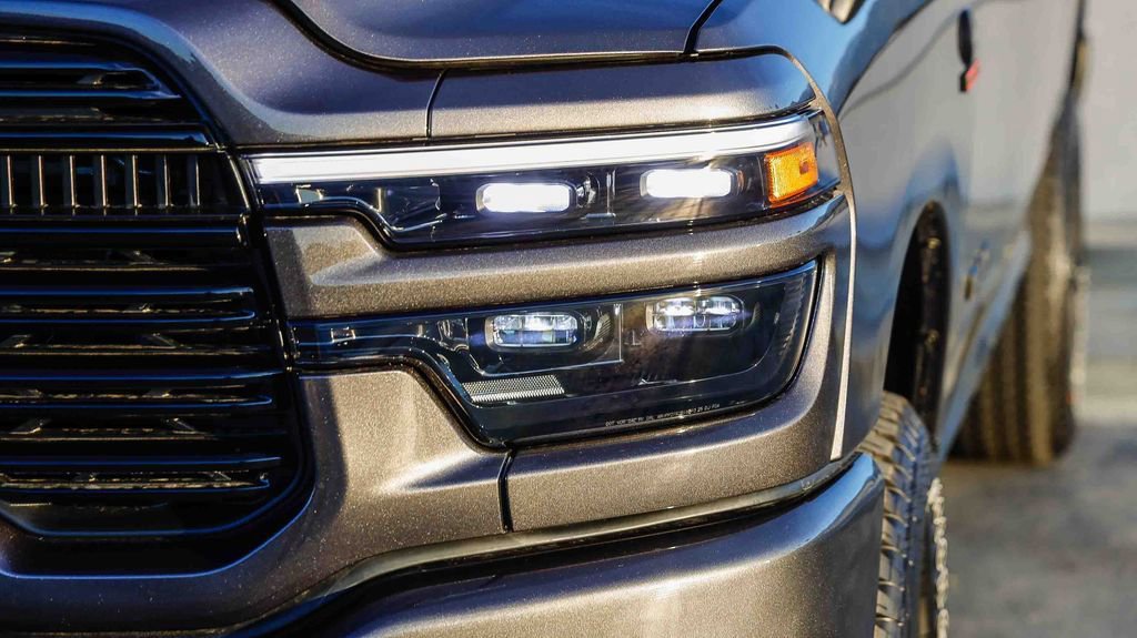 New 2026 RAM 2500 Laramie AWD/4WD image 5