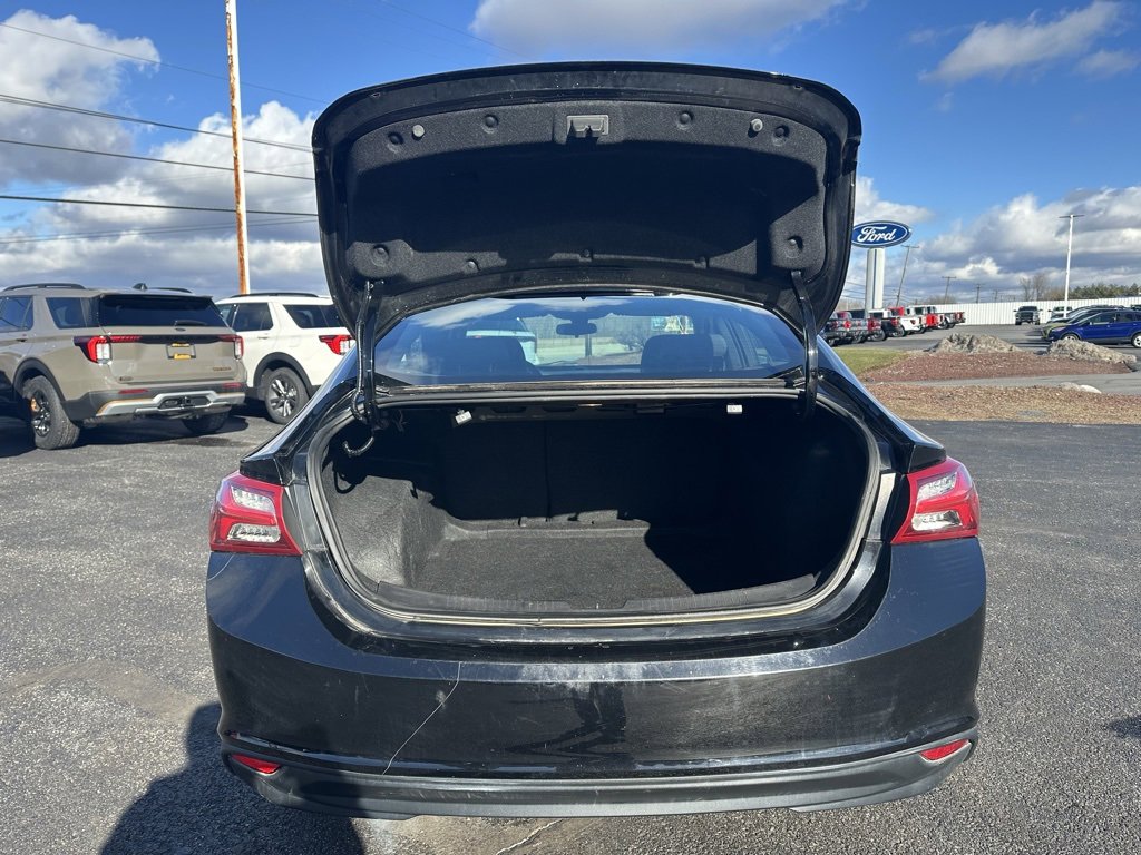 Used 2020 Chevrolet Malibu LT image 5