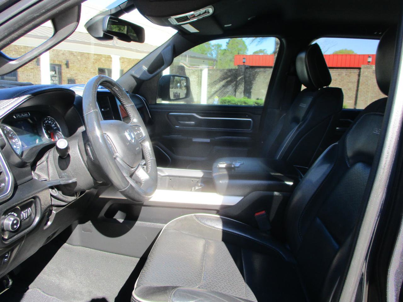 Used 2019 RAM 1500 Laramie w/ Sport Appearance Package AWD/4WD image 15