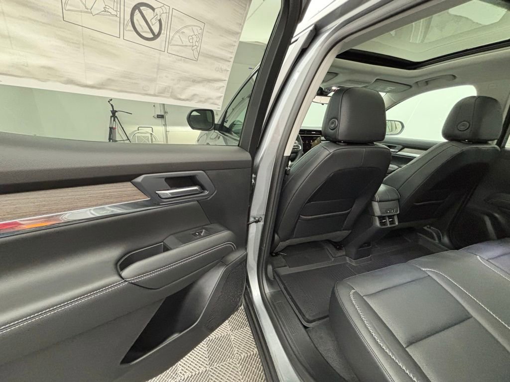 New 2026 GMC Terrain Denali w/ LPO, Floor Liner Package image 43