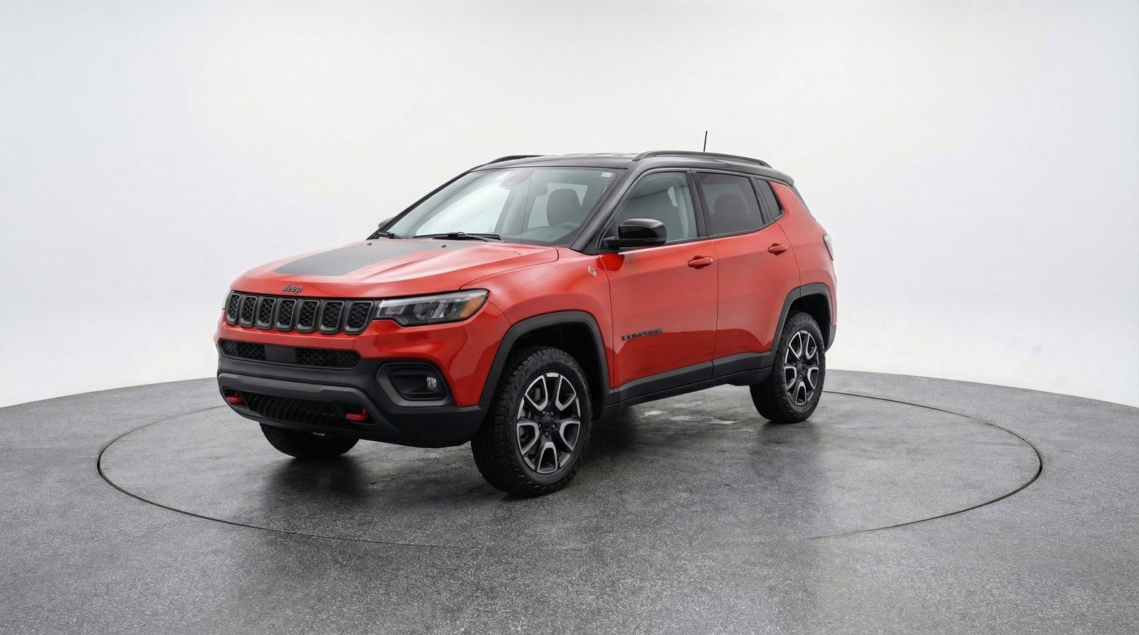 Used 2025 Jeep Compass Trailhawk AWD/4WD image 3