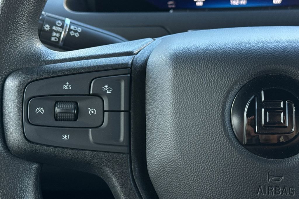 Used 2023 Chevrolet Brightdrop 600 w/ Active Safety Package 2 AWD/4WD image 26