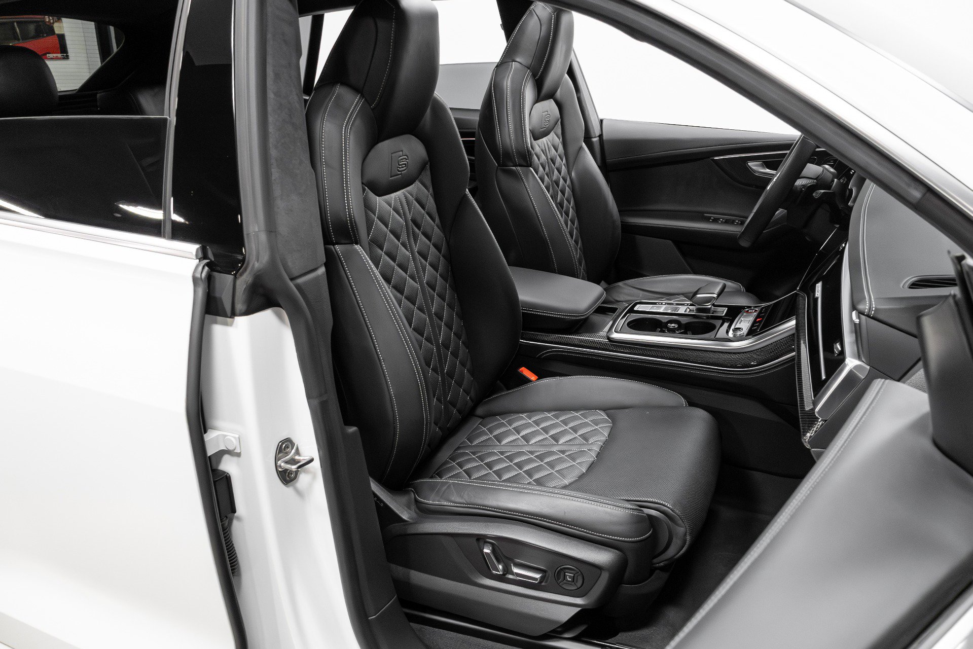 Used 2023 Audi SQ8 Prestige image 19