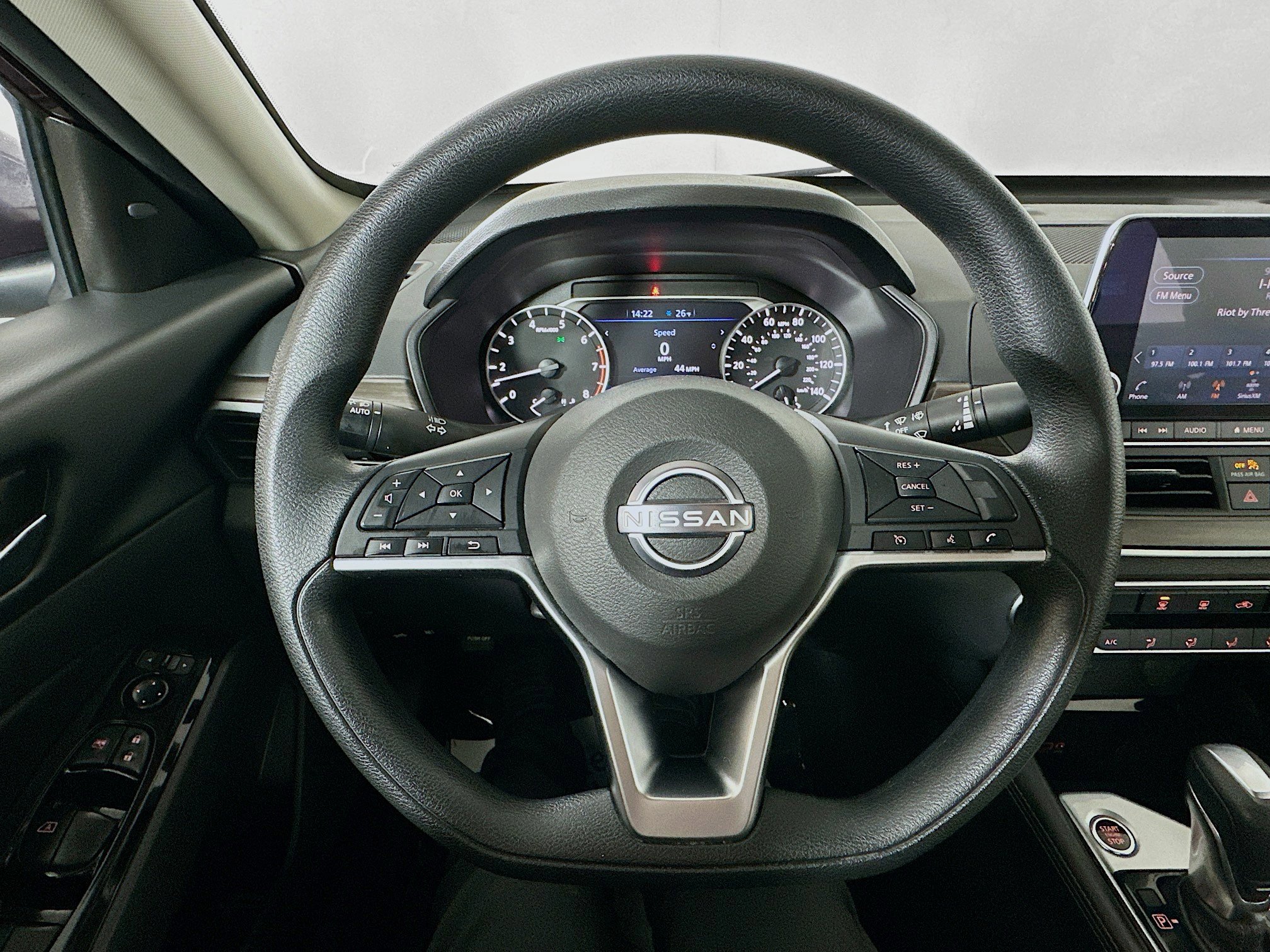 Used 2023 Nissan Altima 2.5 SV image 11