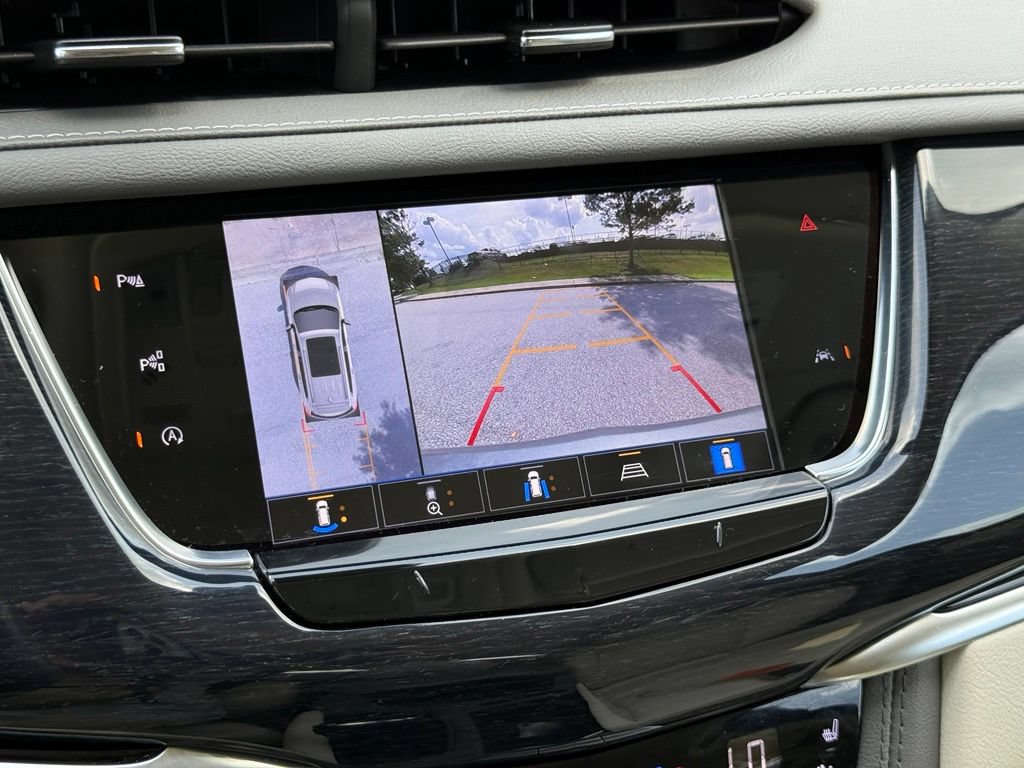Certified 2024 Cadillac XT6 Premium Luxury w/ Technology Package FWD image 37