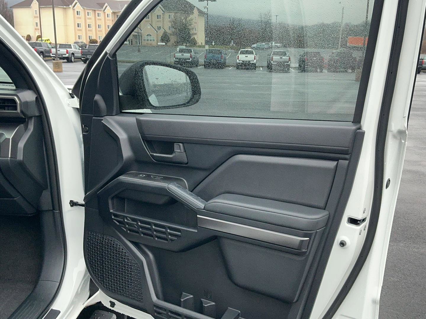 Used 2025 Toyota 4Runner SR5 image 26