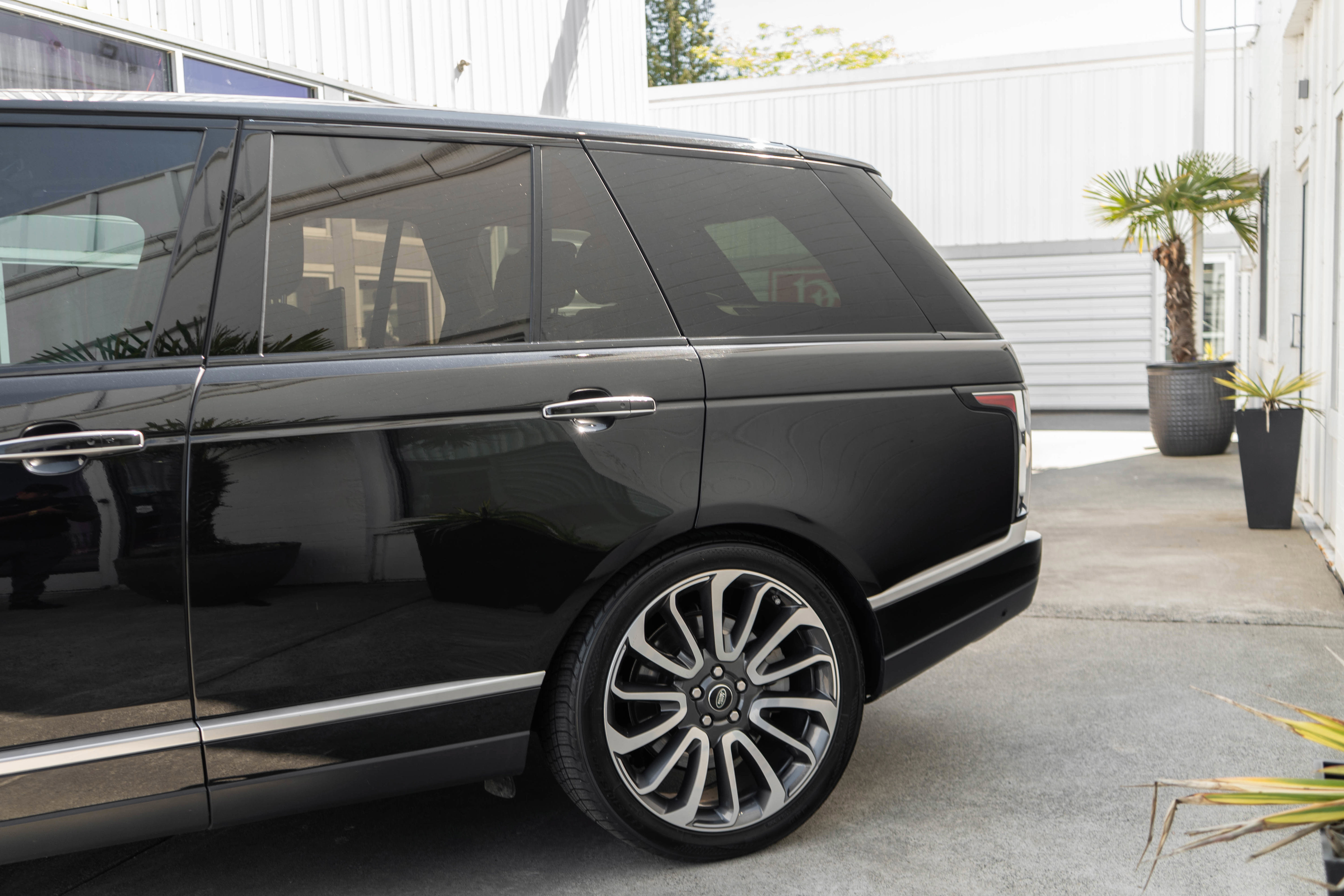 Used 2019 Land Rover Range Rover Autobiography AWD/4WD image 5