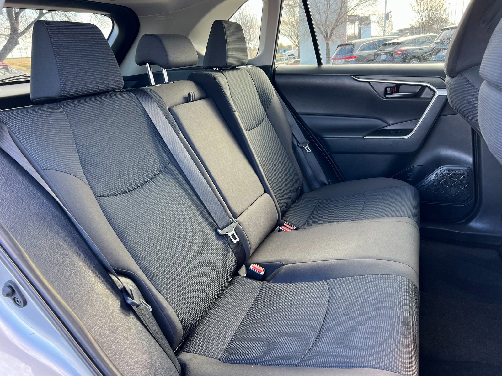 Used 2024 Toyota RAV4 LE image 29