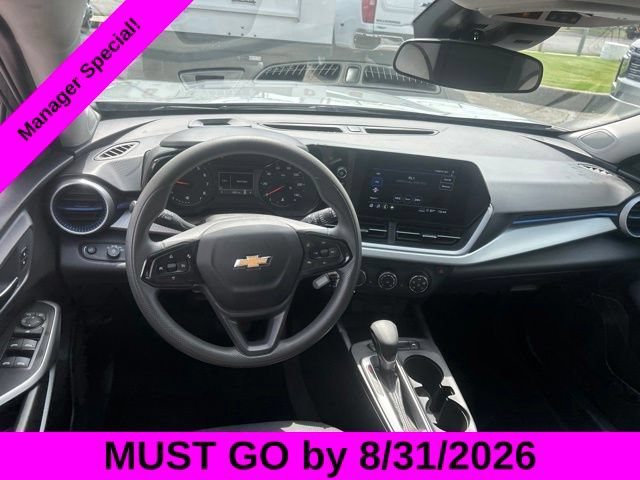 Used 2026 Chevrolet Trax LS w/ LS Convenience Package FWD image 26