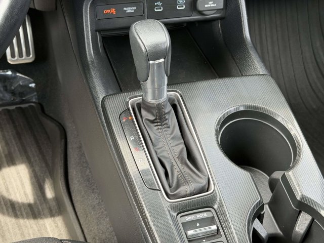 Used 2025 Honda Civic Sport image 22