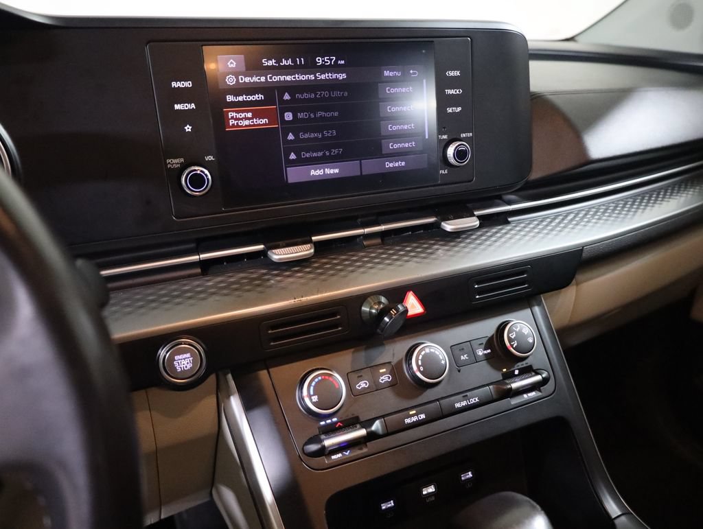 Used 2022 Kia Carnival LX FWD image 25