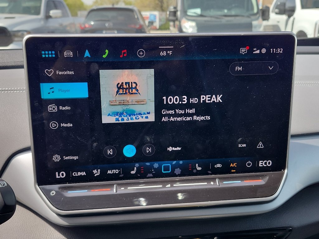 Used 2025 Volkswagen ID.4 Pro image 27