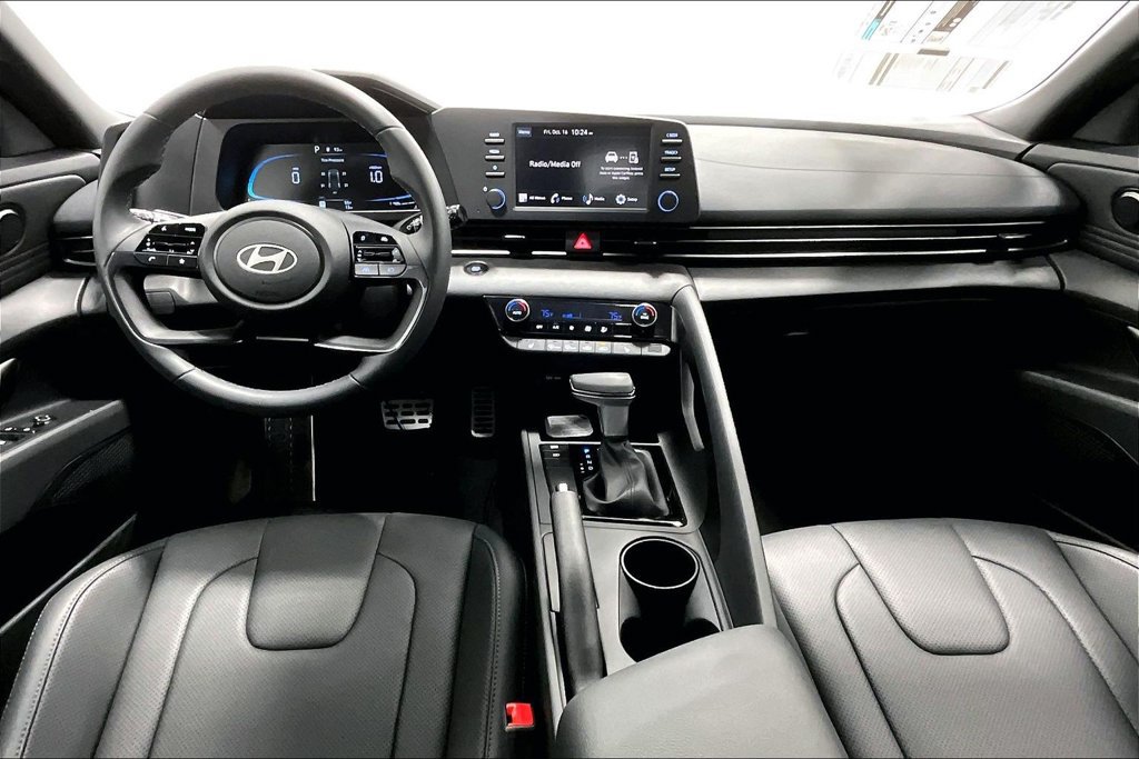 New 2026 Hyundai Elantra SEL Sport FWD image 6