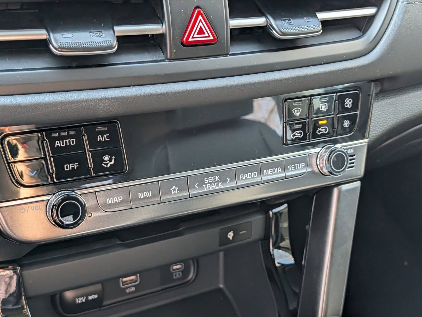 Used 2026 Kia Seltos EX FWD image 8