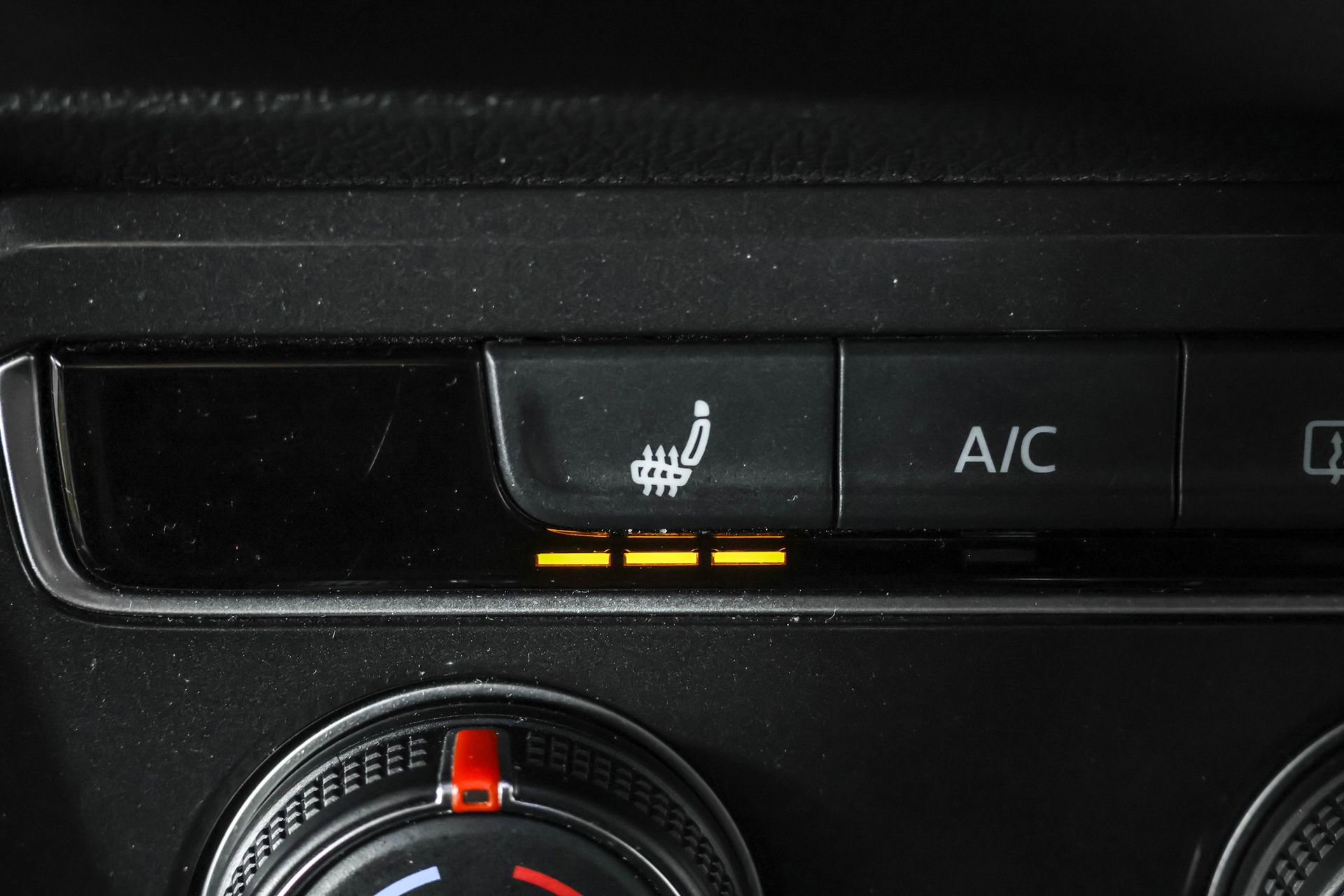 Used 2024 Volkswagen Tiguan Wolfsburg Edition image 9