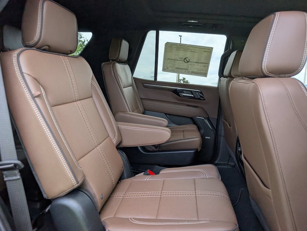 New 2026 Chevrolet Tahoe High Country AWD/4WD image 15