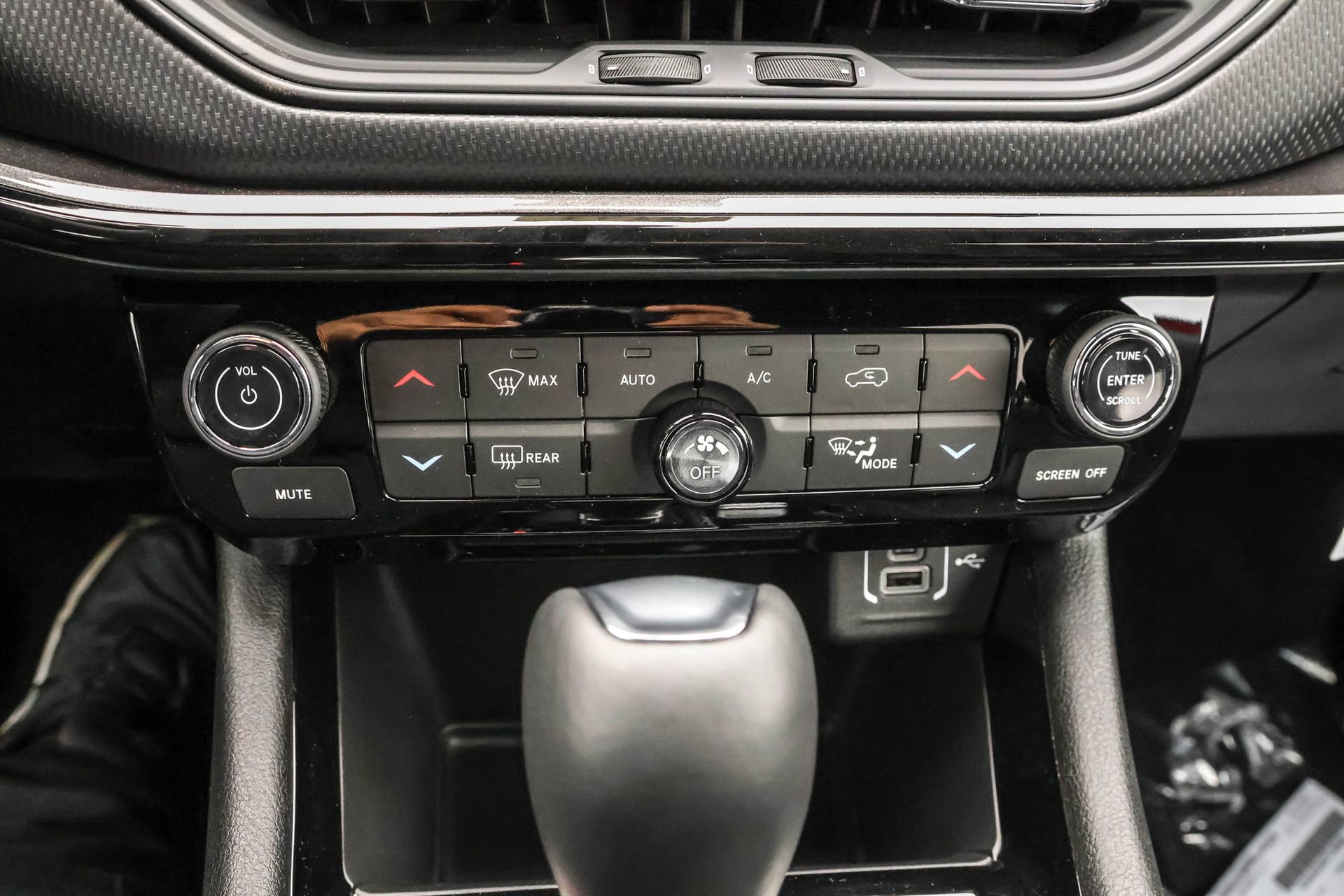 New 2026 Jeep Compass Limited image 17