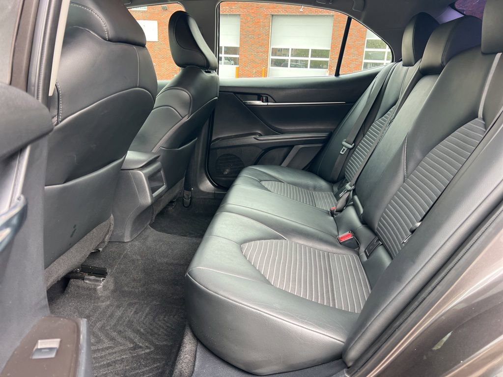 Used 2022 Toyota Camry SE FWD image 24