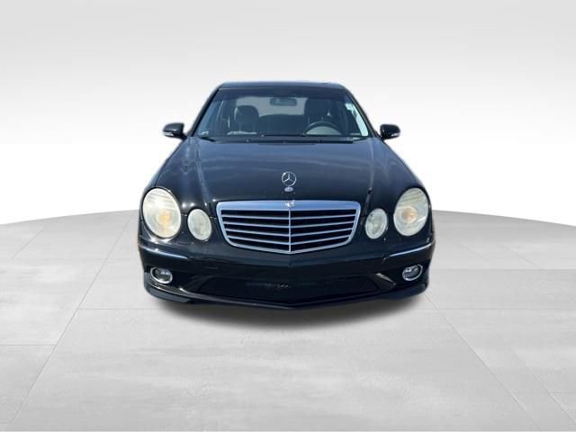 Used 2009 Mercedes-Benz E 350 4MATIC Sedan image 2