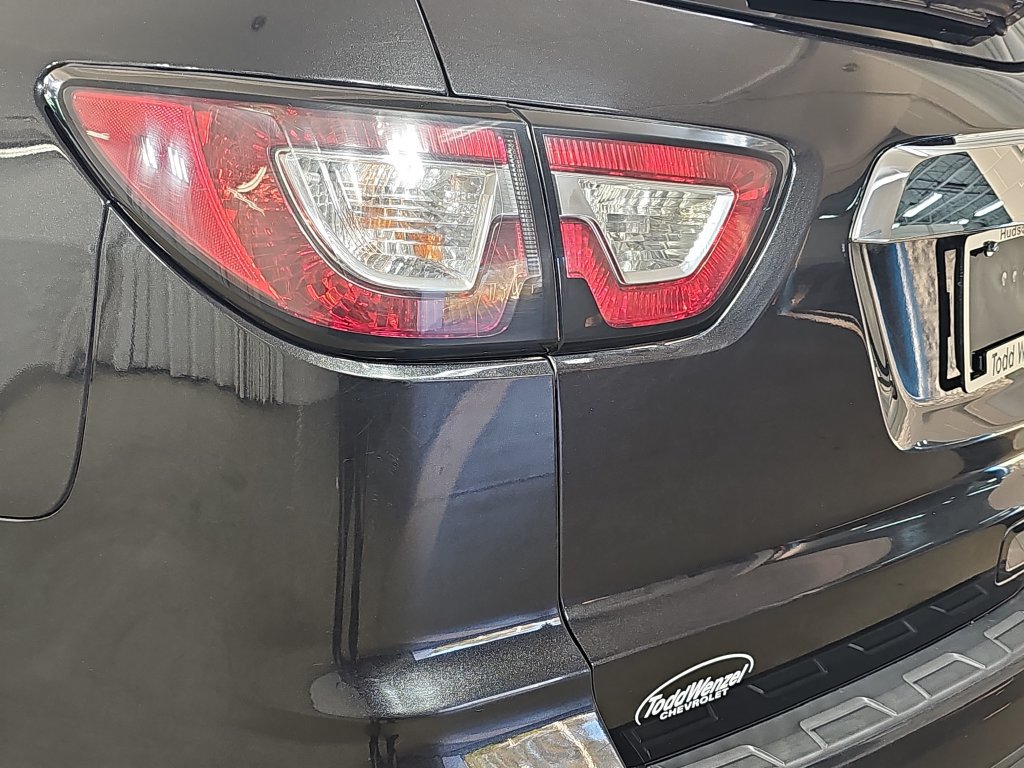 Used 2013 Chevrolet Traverse LT FWD image 40