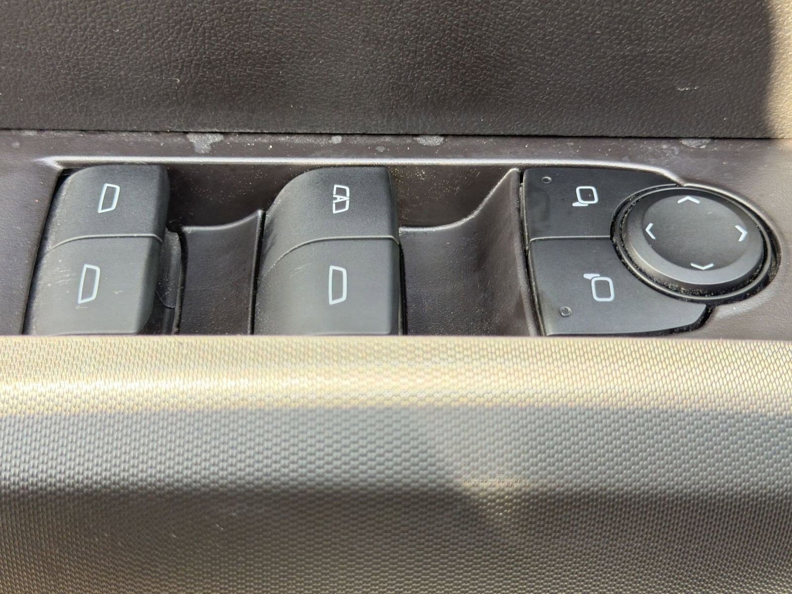 Used 2024 Chevrolet Colorado LT w/ LT Convenience Package II AWD/4WD image 12