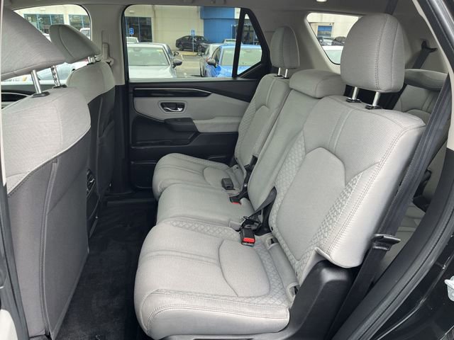Used 2023 Honda Pilot LX image 25