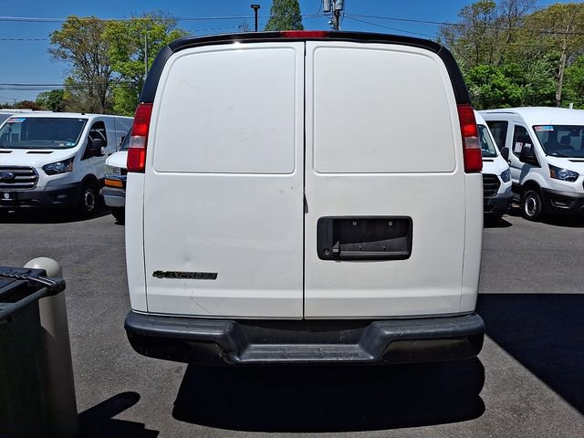 Used 2021 Chevrolet Express 2500 RWD image 6
