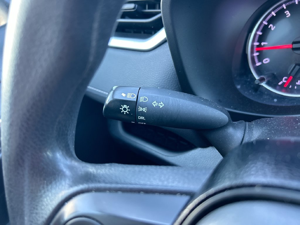 Used 2019 Toyota RAV4 LE FWD image 19