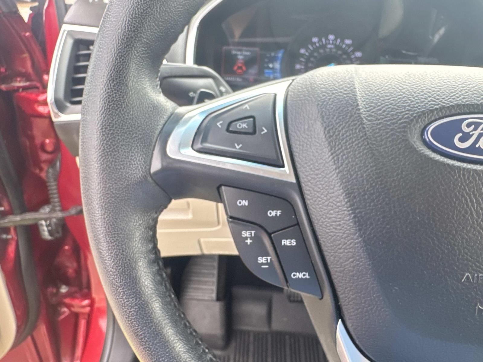 Used 2017 Ford Edge Titanium w/ Equipment Group 301A FWD image 24