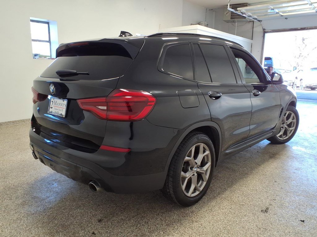 Used 2021 BMW X3 xDrive30i AWD/4WD image 4