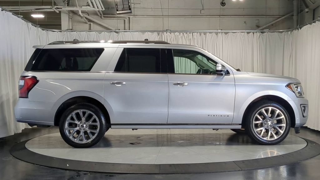 Used 2019 Ford Expedition Max Platinum AWD/4WD image 11