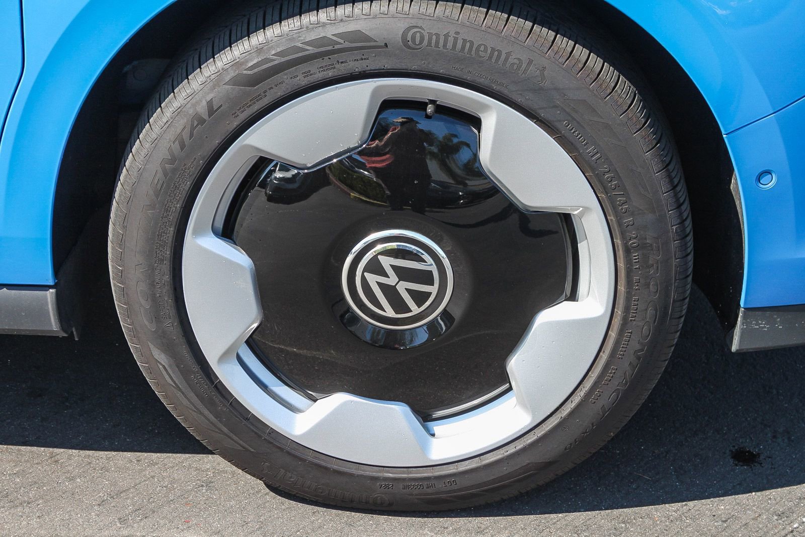 Used 2025 Volkswagen ID. Buzz Pro S Plus image 11