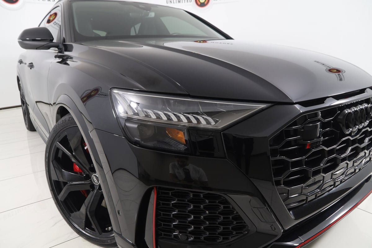 Used 2023 Audi RS Q8 AWD/4WD image 25