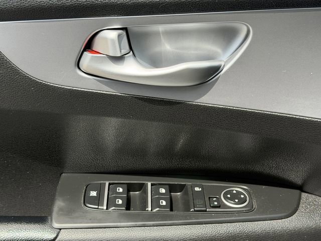 Used 2023 Kia Forte LXS FWD image 21