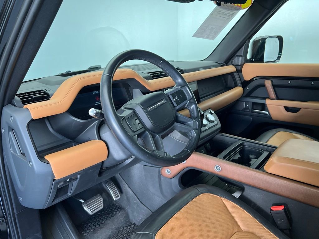 Used 2021 Land Rover Defender 110 X image 4