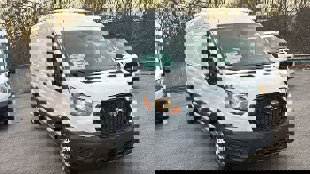 New 2026 Ford Transit 250 148 Medium Roof Extended AWD image 27