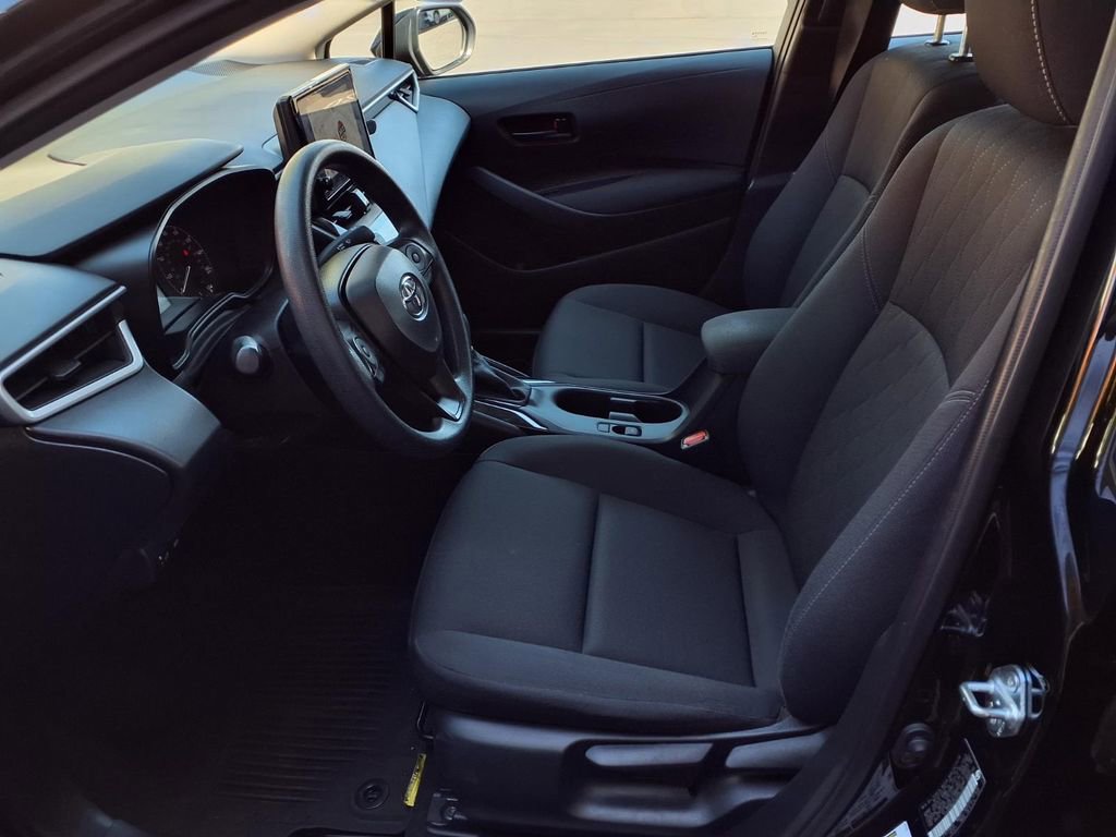 Certified 2025 Toyota Corolla LE image 16