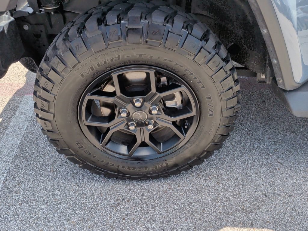 Used 2024 Jeep Gladiator Sport AWD/4WD image 52