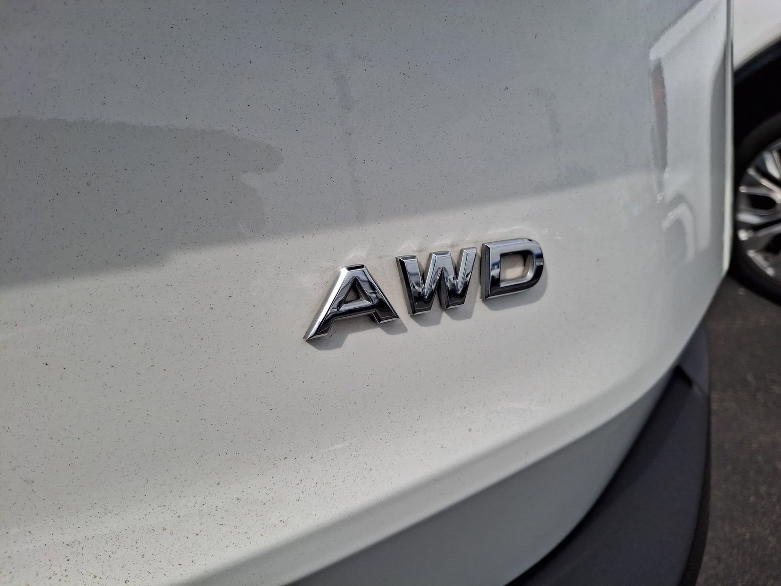 Used 2023 Nissan Rogue S image 28