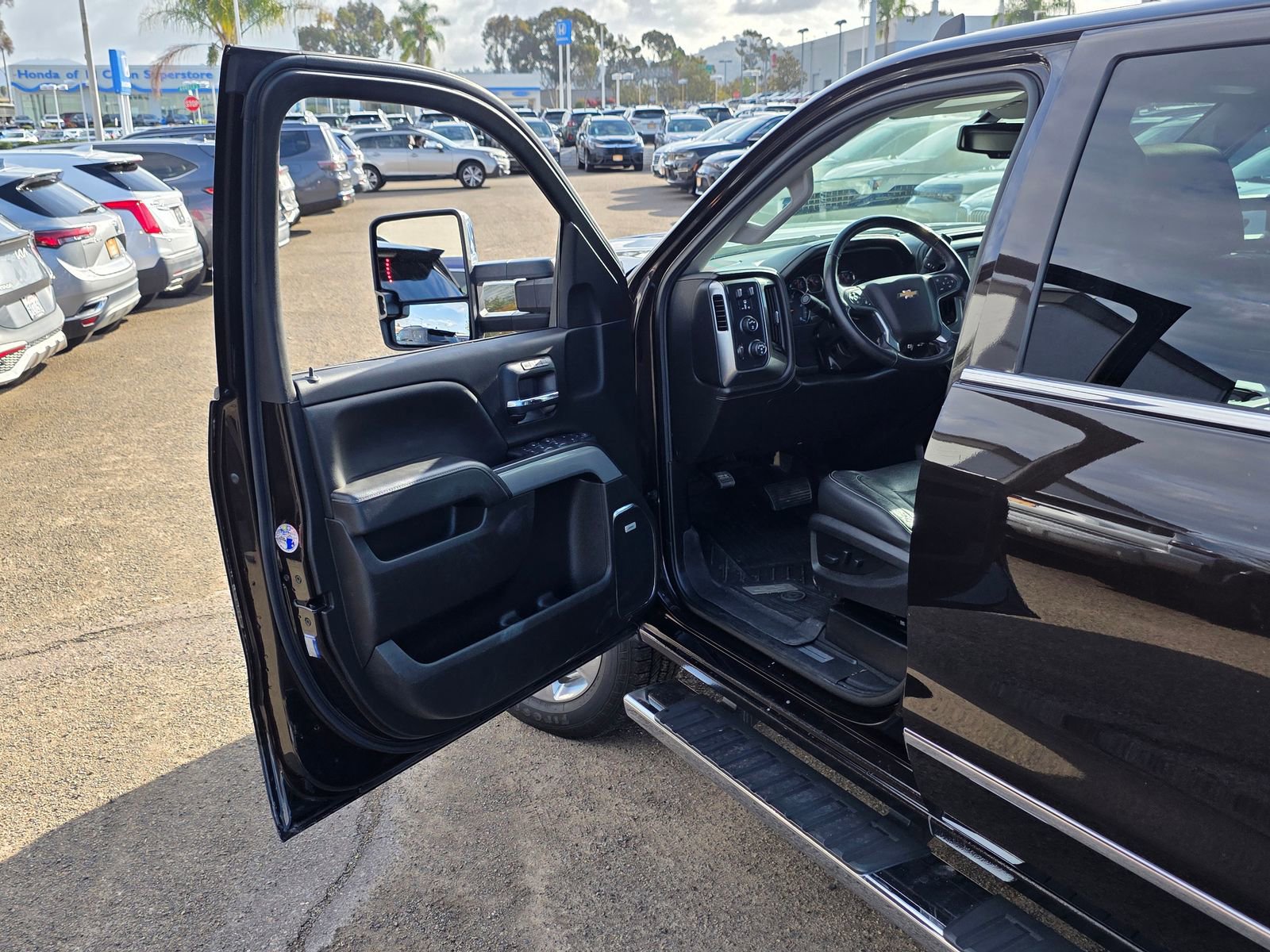 Used 2019 Chevrolet Silverado 2500 LTZ w/ Duramax Plus Package image 36