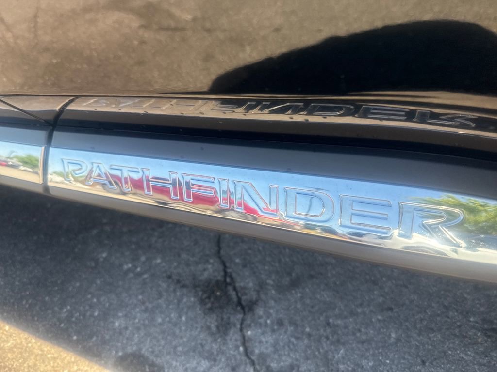 Used 2026 Nissan Pathfinder Platinum AWD/4WD image 33