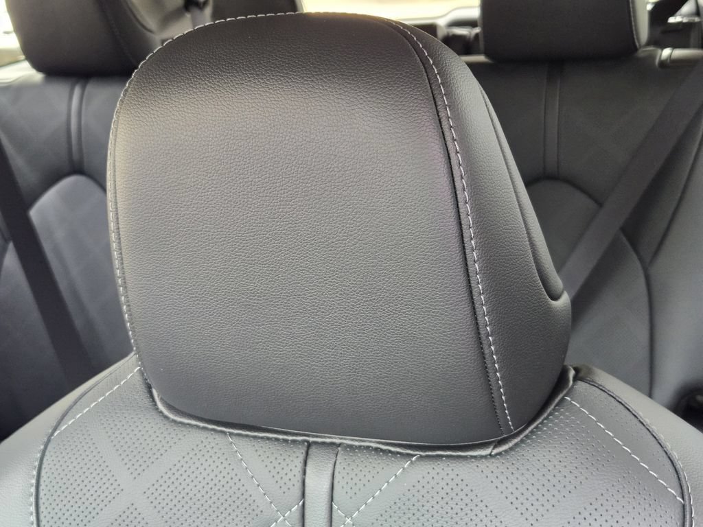 New 2026 Toyota Highlander Platinum AWD/4WD image 19