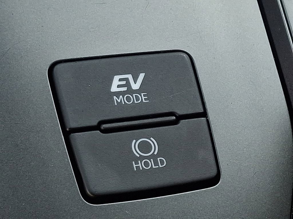 Used 2025 Lexus UX 300h AWD w/ Accessory Package (Z1) image 26