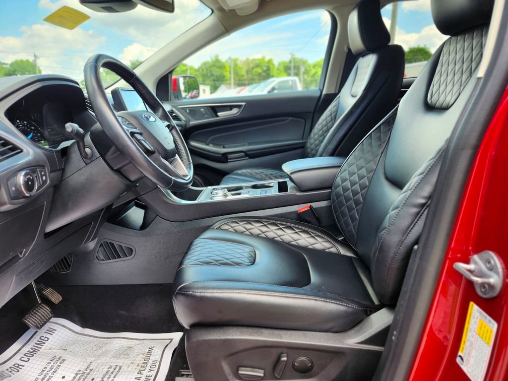 Used 2023 Ford Edge Titanium w/ Cargo Accessory Package AWD/4WD image 18