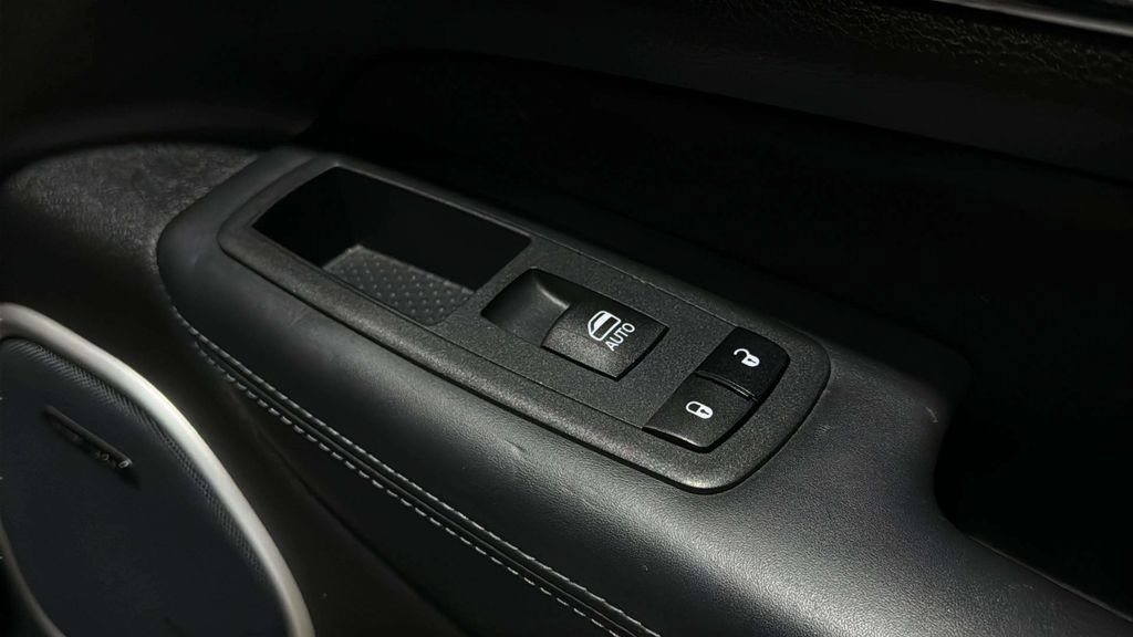 Used 2021 Jeep Grand Cherokee SRT AWD/4WD image 11