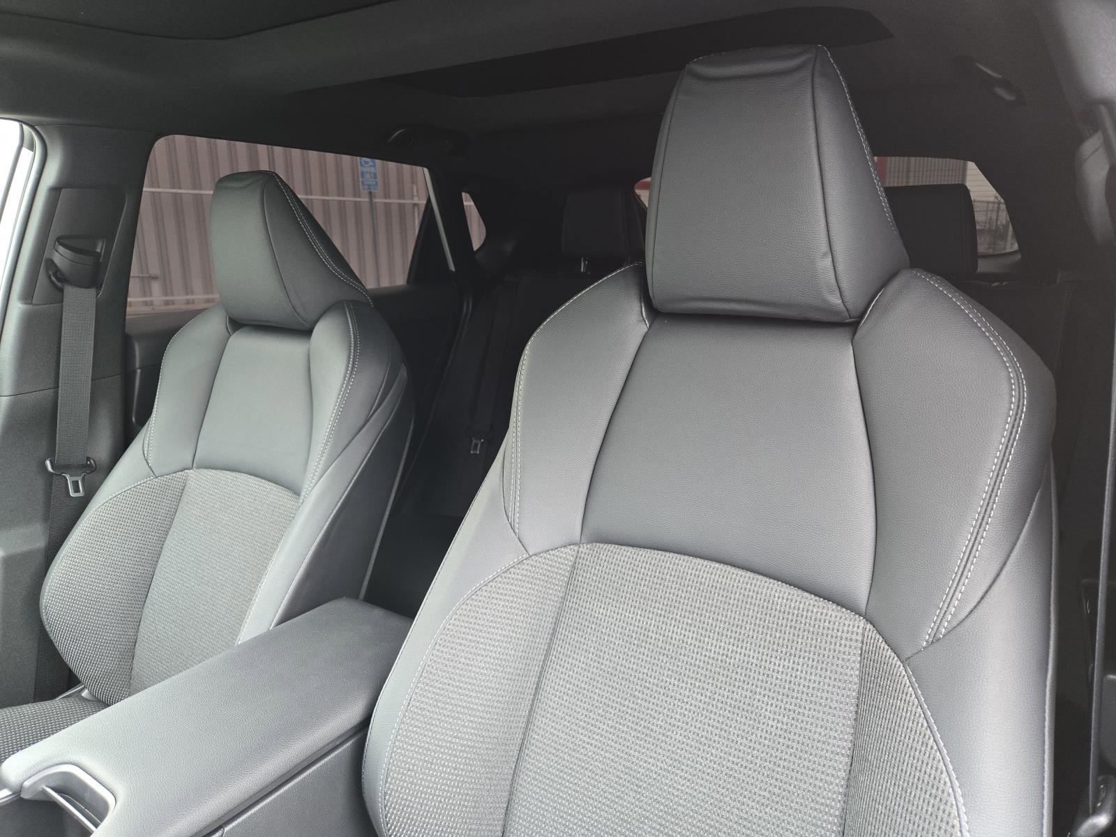 Used 2024 Toyota bZ4X FWD image 20