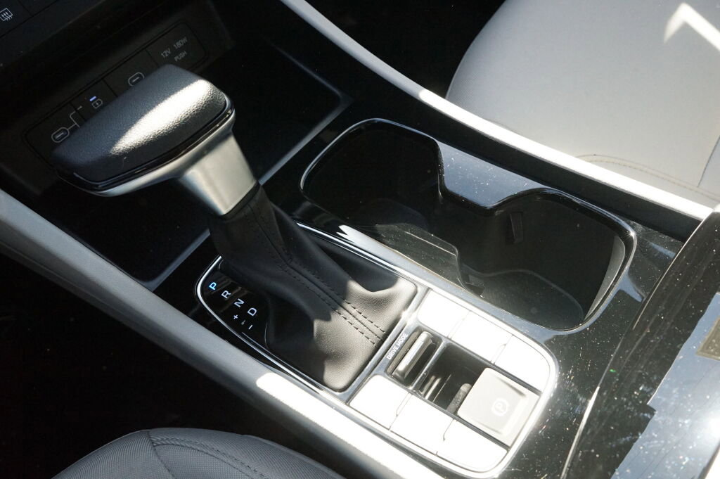 Used 2025 Hyundai Tucson SE FWD image 22