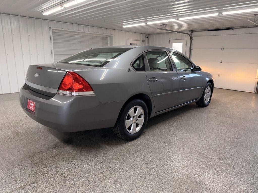 Used 2008 Chevrolet Impala LT FWD image 6