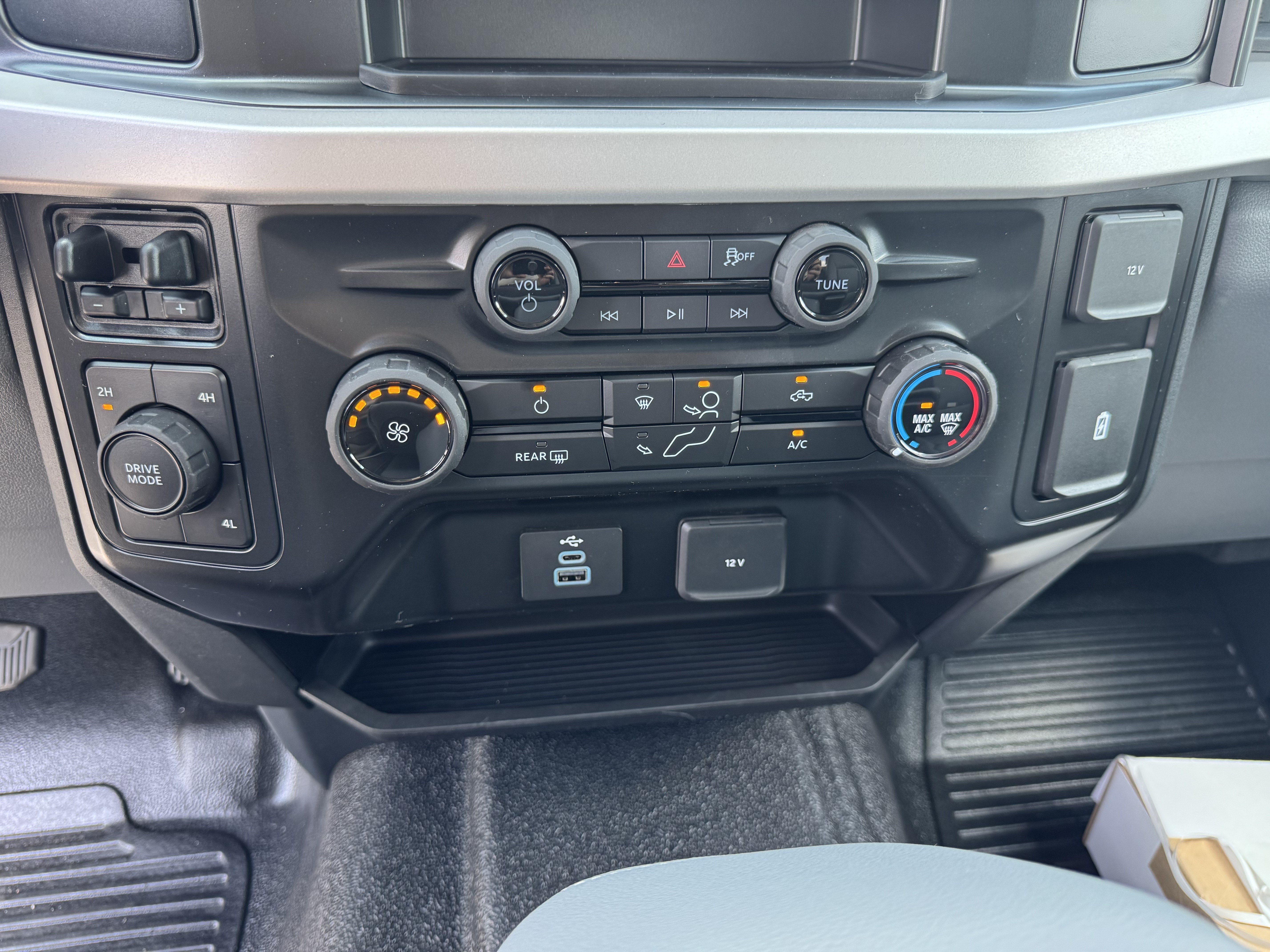 New 2026 Ford F450 4x4 SuperCab Super Duty image 26