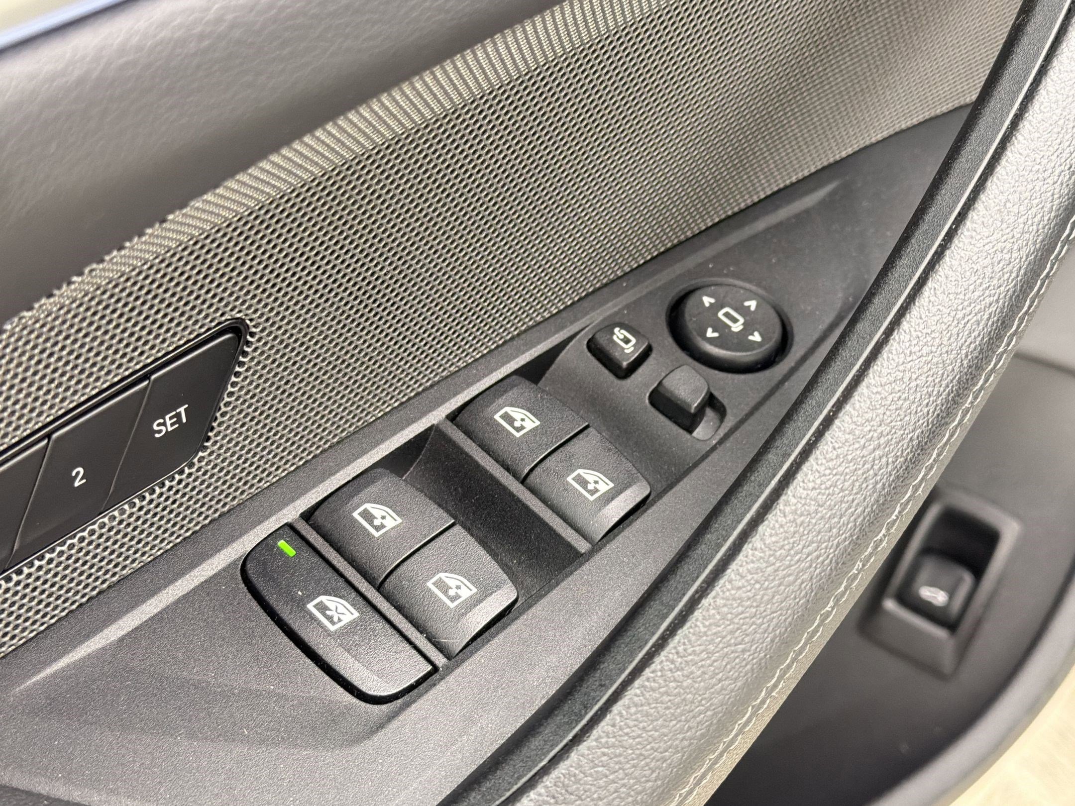 Certified 2023 BMW i4 eDrive40 image 22